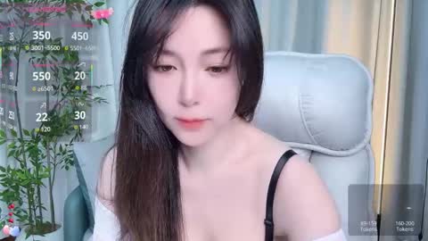 Snapshot of xi_ethel chatting on February 5, 2026, 11:37 am XI online show from February 5, 2026, 11:37 am