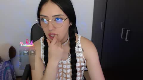 Snapshot of xia_abbey chatting on November 13, 2025, 10:30 pm Xia online show from November 13, 2025, 10:30 pm