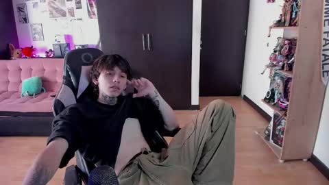 Snapshot of xice_boy chatting on June 1, 2026, 2:08 pm xIce Boy online show from June 1, 2026, 2:08 pm