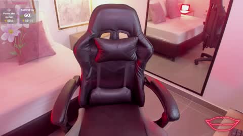 Snapshot of ximena_dork chatting on May 20, 2026, 7:42 pm X I M E N A online show from May 20, 2026, 7:42 pm