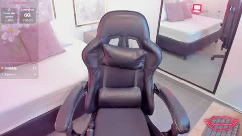 Snapshot of ximena_dork chatting on June 30, 2026, 1:12 pm X I M E N A online show from June 30, 2026, 1:12 pm