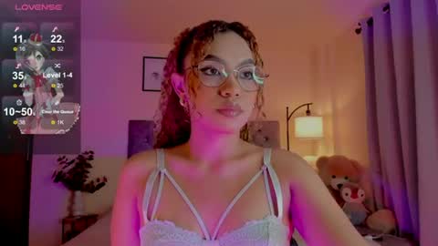 Snapshot of ximena_sotto1 chatting on July 3, 2026, 8:37 pm camila online show from July 3, 2026, 8:37 pm