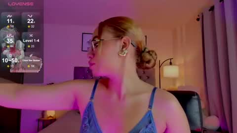 Snapshot of ximena_sotto1 chatting on July 27, 2026, 9:11 pm camila online show from July 27, 2026, 9:11 pm