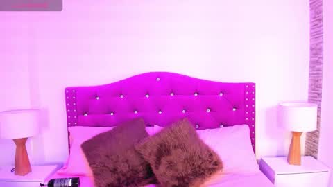 Xime  online show from September 21, 2025, 2:57 am