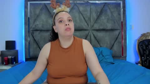 Snapshot of ximenarusso chatting on December 15, 2024, 9:56 am online show from December 15, 2024, 9:56 am