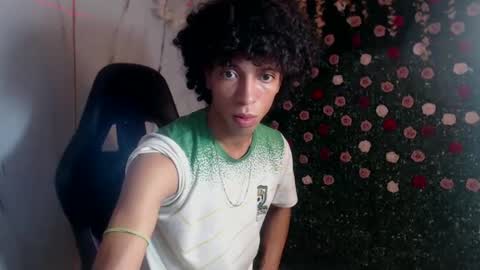 Snapshot of xion_ez chatting on October 19, 2025, 8:42 pm xion_ez online show from October 19, 2025, 8:42 pm