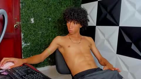 Snapshot of xion_ez chatting on October 20, 2025, 9:15 pm xion_ez online show from October 20, 2025, 9:15 pm