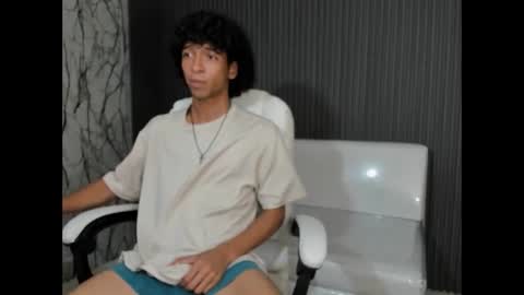 Snapshot of xion_ez chatting on November 10, 2025, 9:03 pm xion_ez online show from November 10, 2025, 9:03 pm