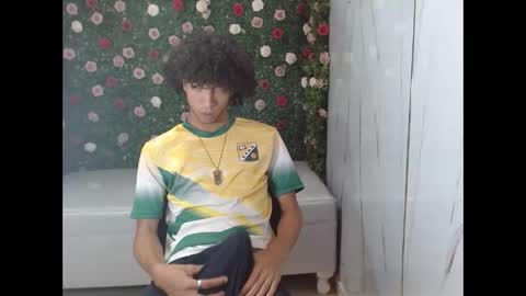 Snapshot of xion_ez chatting on November 12, 2025, 9:03 pm xion_ez online show from November 12, 2025, 9:03 pm