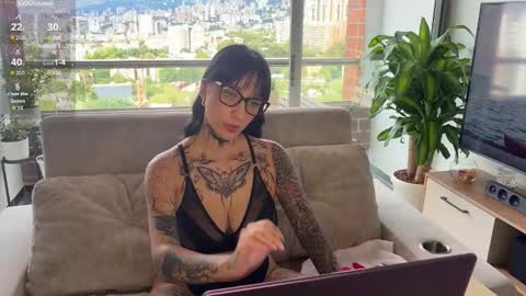 Snapshot of xisisxx chatting on October 25, 2025, 7:41 pm xisisxx online show from October 25, 2025, 7:41 pm