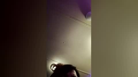 xkittymeowz online show from April 27, 2026, 4:43 am