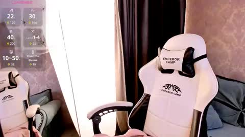 Snapshot of xlindamilfxx chatting on October 31, 2025, 6:14 am Linda online show from October 31, 2025, 6:14 am