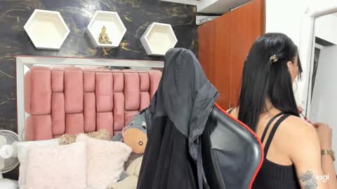 Snapshot of xlmena_slut chatting on January 8, 2025, 7:55 am Ximena online show from January 8, 2025, 7:55 am