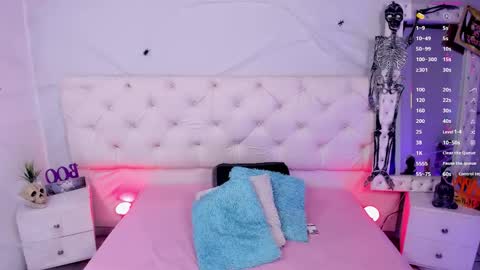 Snapshot of xlmena_slut chatting on October 13, 2025, 3:50 am Ximena online show from October 13, 2025, 3:50 am