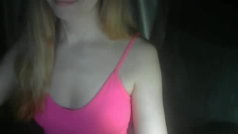 Snapshot of xlorax77703 chatting on April 7, 2026, 1:39 am xlorax77703 online show from April 7, 2026, 1:39 am