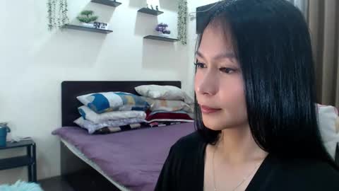 Snapshot of xlovely_destinyx chatting on May 28, 2026, 5:32 pm Alice online show from May 28, 2026, 5:32 pm
