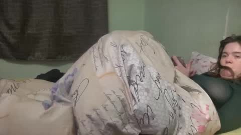 Luna online show from November 6, 2025, 5:47 pm