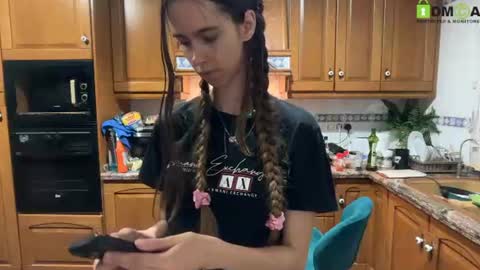 Extreme Couple online show from June 9, 2026, 8:53 pm