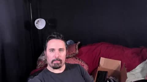 Snapshot of xmetalstudx chatting on November 25, 2025, 3:28 am MetalstudMaster online show from November 25, 2025, 3:28 am