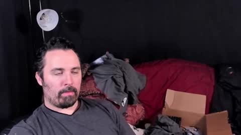 Snapshot of xmetalstudx chatting on December 1, 2025, 6:51 am MetalstudMaster online show from December 1, 2025, 6:51 am