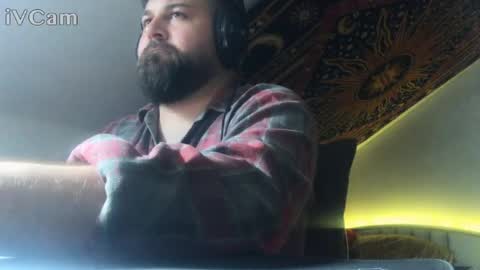 xmilanoo online show from May 4, 2026, 2:46 pm