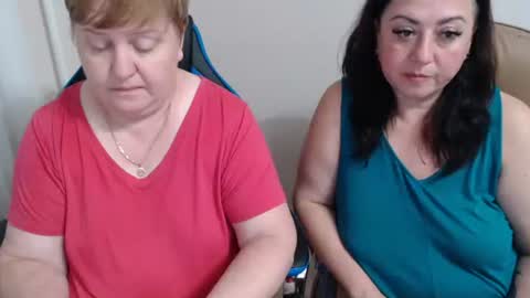 Snapshot of xmollyjanex chatting on September 28, 2025, 8:25 pm XMollyJaneX online show from September 28, 2025, 8:25 pm
