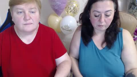 Snapshot of xmollyjanex chatting on October 19, 2025, 3:23 pm XMollyJaneX online show from October 19, 2025, 3:23 pm