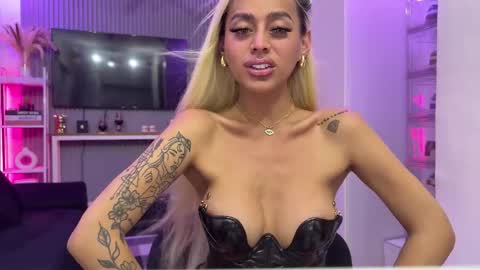 Snapshot of xmonstrouscockivy chatting on November 18, 2025, 1:04 pm TAMARA MY LOVE online show from November 18, 2025, 1:04 pm