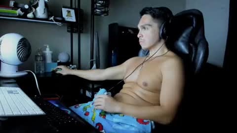 Snapshot of xoalejandroxo6 chatting on April 15, 2026, 6:20 am xoalejandroxo6 online show from April 15, 2026, 6:20 am