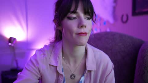 Bella Bondai online show from February 5, 2025, 5:20 am