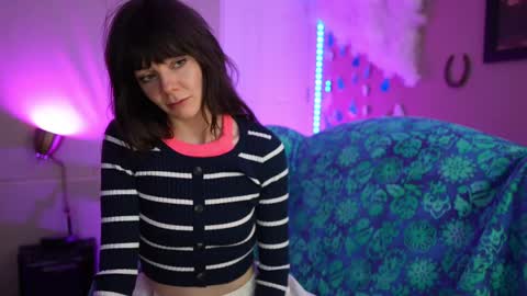 Bella Bondai online show from February 26, 2025, 3:19 pm