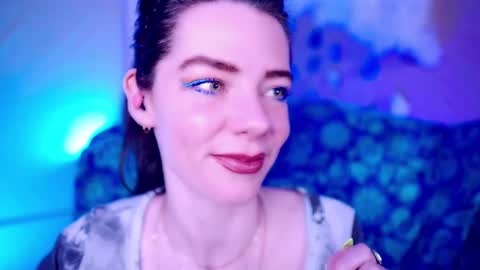 Bella Bondai online show from September 10, 2025, 1:49 am