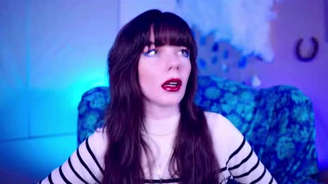 Bella Bondai online show from September 21, 2025, 8:27 am