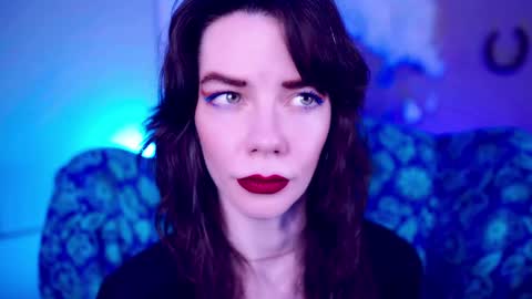 Bella Bondai online show from October 18, 2025, 2:18 pm