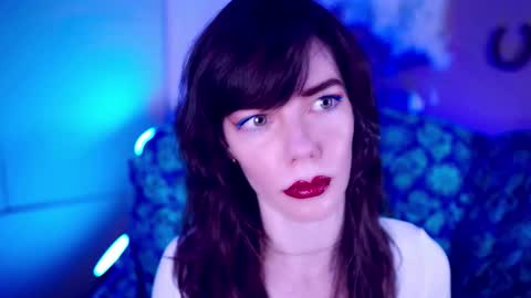 Bella Bondai online show from October 29, 2025, 7:21 am