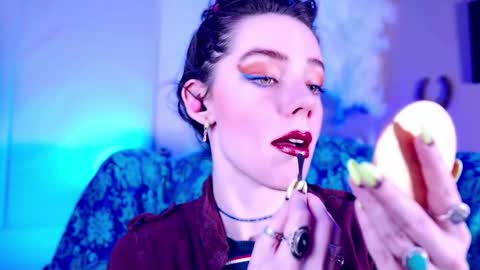 Bella Bondai online show from March 10, 2026, 1:21 am