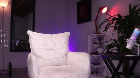 Snapshot of xomega_02 chatting on February 11, 2025, 3:08 am online show from February 11, 2025, 3:08 am