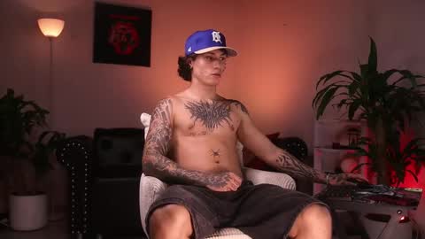 Snapshot of xomega_02 chatting on February 27, 2025, 4:09 am online show from February 27, 2025, 4:09 am