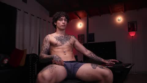 Snapshot of xomega_02 chatting on September 18, 2025, 2:35 am online show from September 18, 2025, 2:35 am