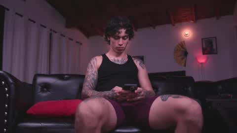 Snapshot of xomega_02 chatting on November 9, 2025, 2:10 am online show from November 9, 2025, 2:10 am