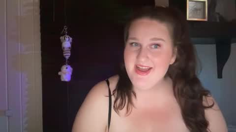Snapshot of xopeachybaby chatting on May 10, 2026, 5:34 am xopeachybaby online show from May 10, 2026, 5:34 am
