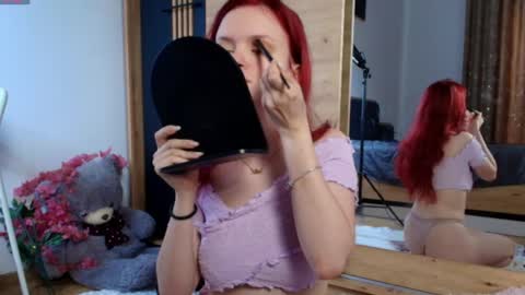 Snapshot of xoxo_cherry1 chatting on May 18, 2026, 4:29 am Cherry online show from May 18, 2026, 4:29 am
