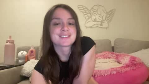 Snapshot of xoxo_roseee chatting on May 27, 2026, 3:36 am xoxo rosee online show from May 27, 2026, 3:36 am