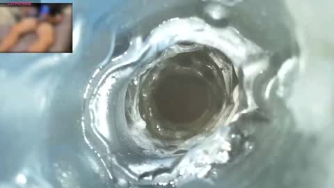 xoxowtf online show from September 22, 2025, 3:25 pm