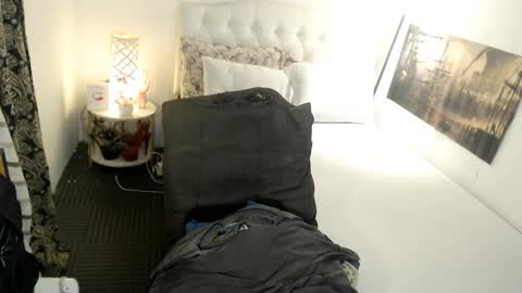 Snapshot of xqueenyasiandomcumx chatting on February 5, 2026, 9:08 pm address me as QUEEN NINA A Little Bit of ANGELIC FACE with a Wild Demonic Side online show from February 5, 2026, 9:08 pm