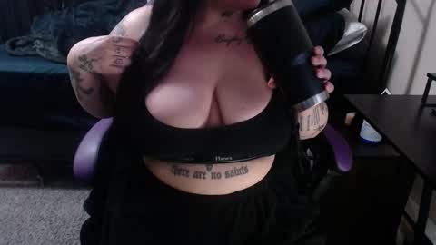 xorileyschembri online show from February 18, 2025, 3:10 am