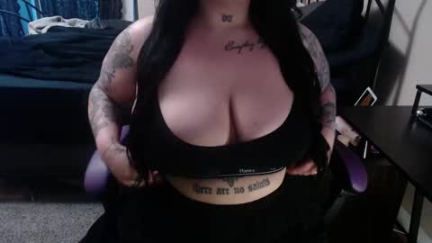 xorileyschembri online show from March 2, 2025, 1:47 am