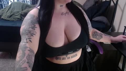 xorileyschembri online show from March 9, 2025, 8:21 pm