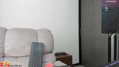 Snapshot of xspecialroomx chatting on January 11, 2025, 7:38 pm Hellen Sofia instagram hellen5546 online show from January 11, 2025, 7:38 pm