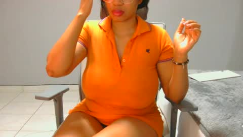 spykeXtee online show from June 12, 2026, 6:29 pm